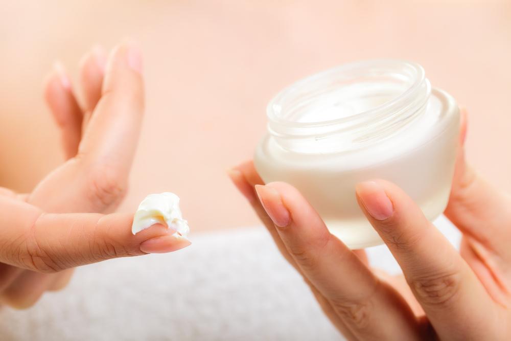 What To Look For In Anti-Wrinkle Creams for Aging Skin